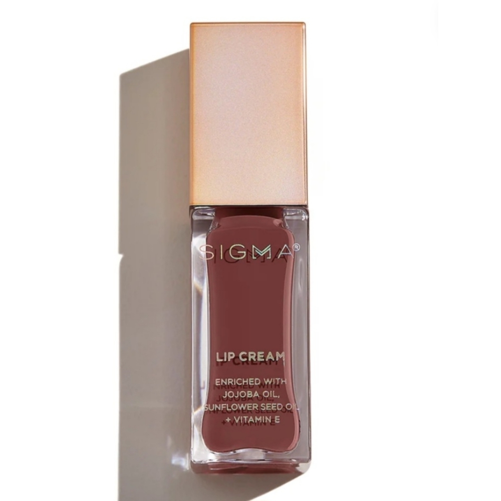 Lip Cream - Dapper - Sigma Beuaty